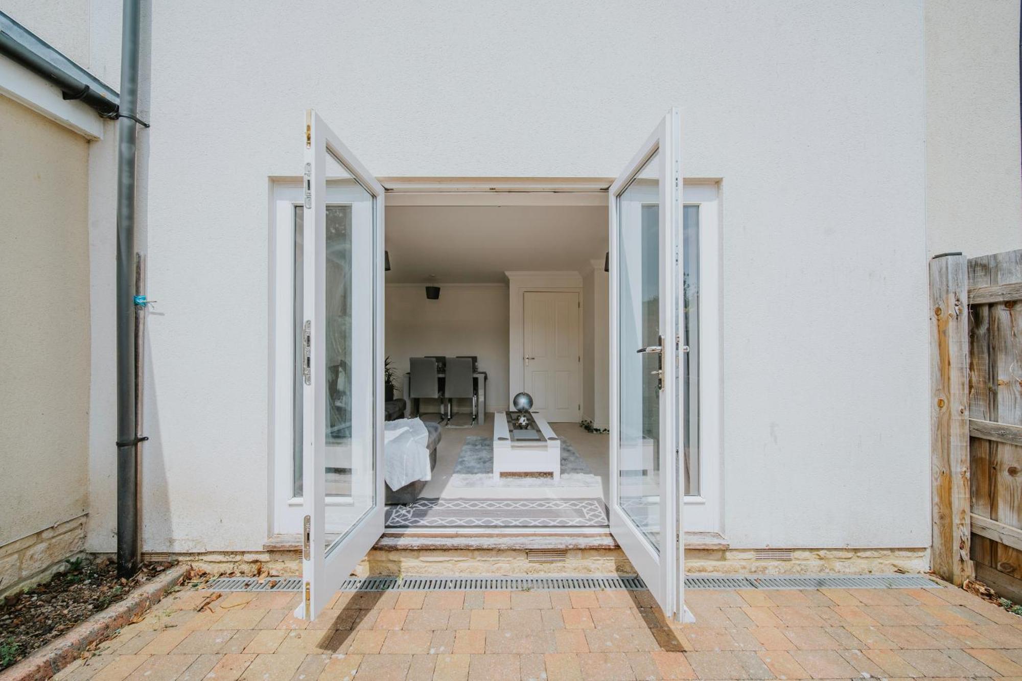 Linen Cottage- Parking, Leds, 4K Tvs, 5G Wifi And More! บาธ ภายนอก รูปภาพ